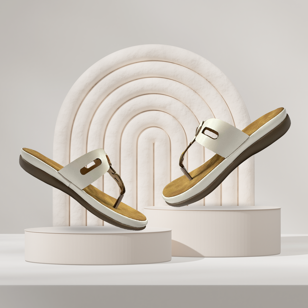 Aestify Women’s Comfort Thong Sandals – White Slip-On Flats with Cushioned Sole & Metallic Trim