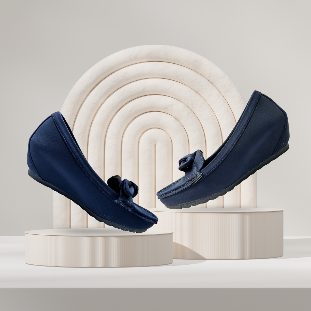 Aestify Women’s Navy Blue Loafers with Bow – Comfortable Slip-On Driving Flats for Everyday Wear
