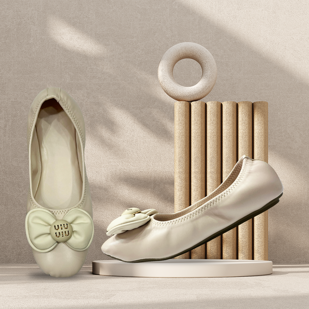 Aestify Women’s Soft Ballet Flats with Bow Detail – Elegant Cream Foldable Slip-On Shoes for Everyday Comfort