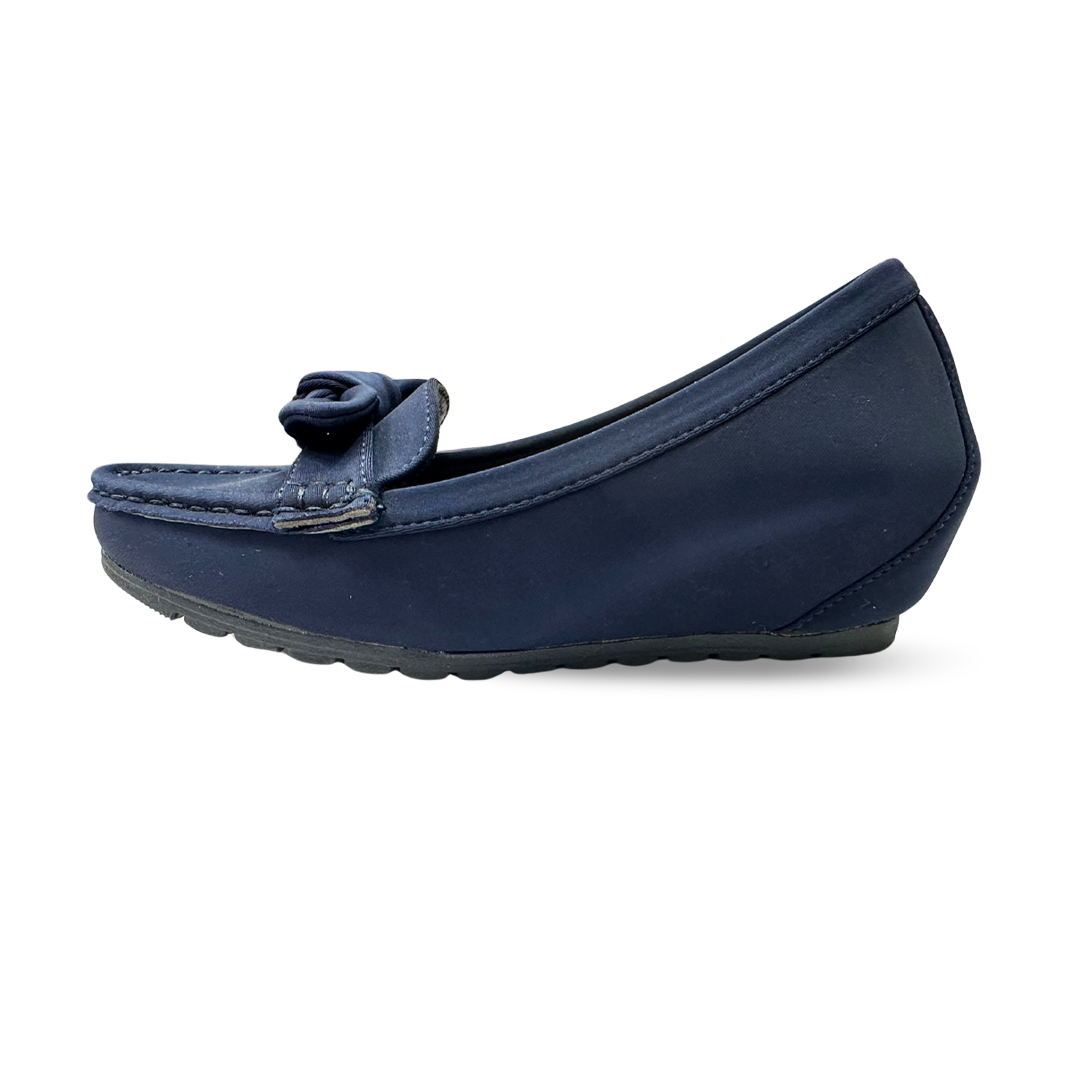 Aestify Women’s Navy Blue Loafers with Bow – Comfortable Slip-On Driving Flats for Everyday Wear